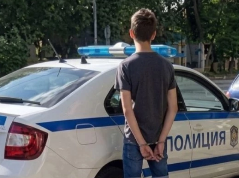 Непълнолетен джигит отново прибран в ареста в Асеновград