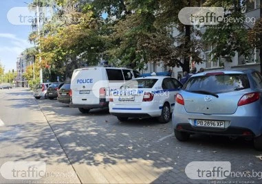 Нощен удар: Апаши претарашиха офиси и кантори в центъра на Пловдив СНИМКИ