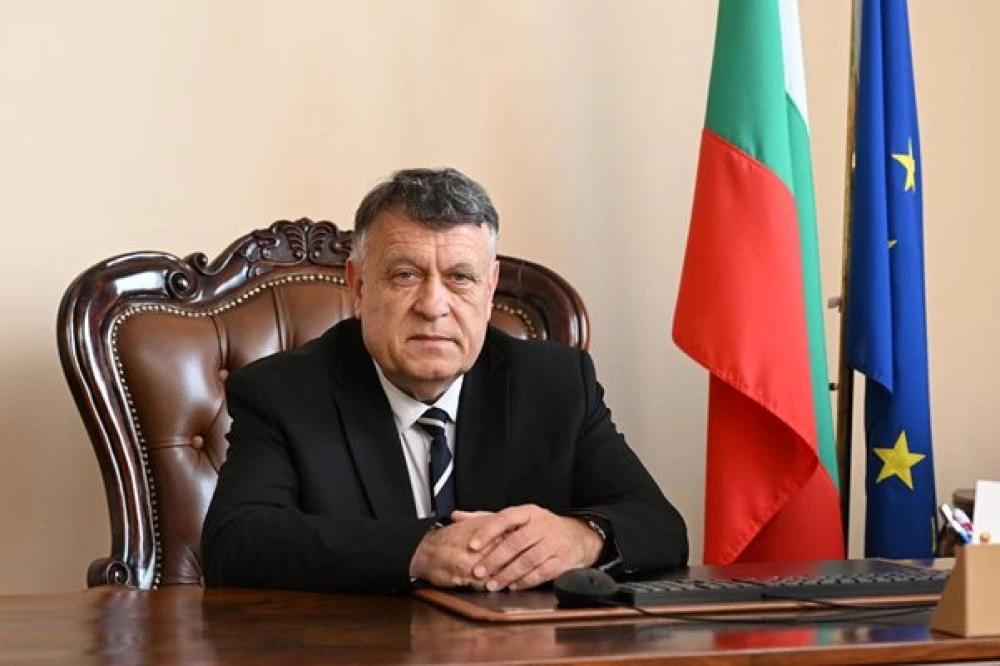 Включват въпроси за Възраждането, Първата и Втората световни войни в теста по литература след 10-и клас