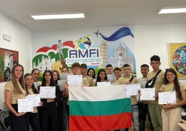 Практически опит и нови професионални умения придобиха карловски ученици в Италия