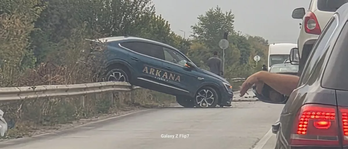Има пострадал в катастрофа на Голямоконарско шосе