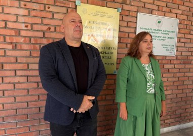 Момчето, обвинено за убийството на майка си, само се обадило на 112