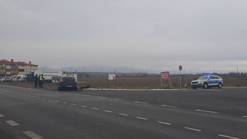 Двама пострадаха в катастрофа в Карловско
