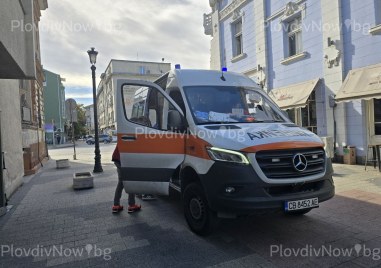 Д-р Попова припадна в съда, дойде линейка