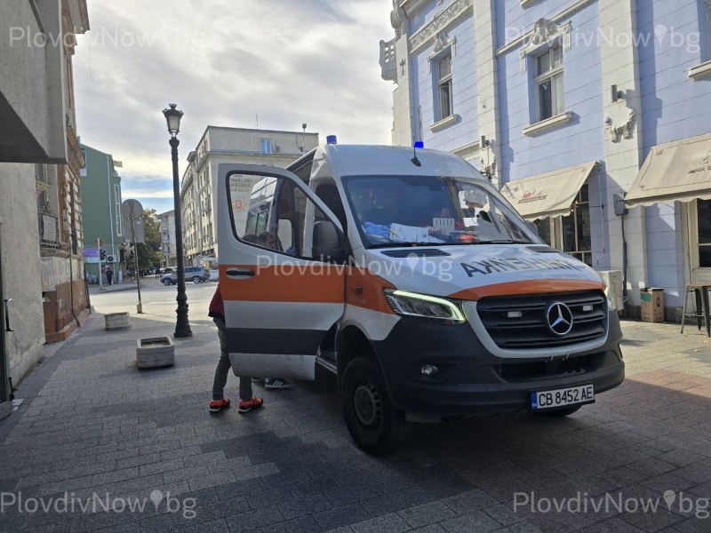 Д-р Попова припадна в съда, дойде линейка