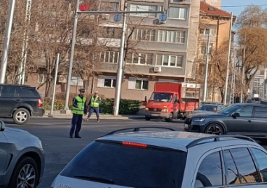 Пловдивчанин: Експериментът с регулировчиците е безумен – в час пик е пълен хаос