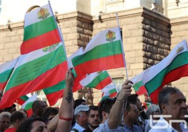 Ето кой кандидат за президент избраха българите в чужбина