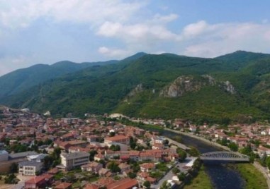 След Стамболийски: И Кричим с водни проблеми заради планирана дезинфекция